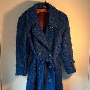 Elegant Blue Double-Breasted mohair Coat